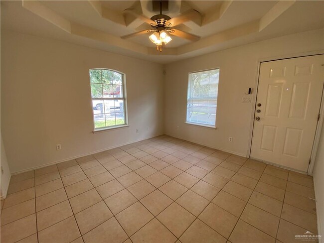 Photo - 14 West Dr Unit 1