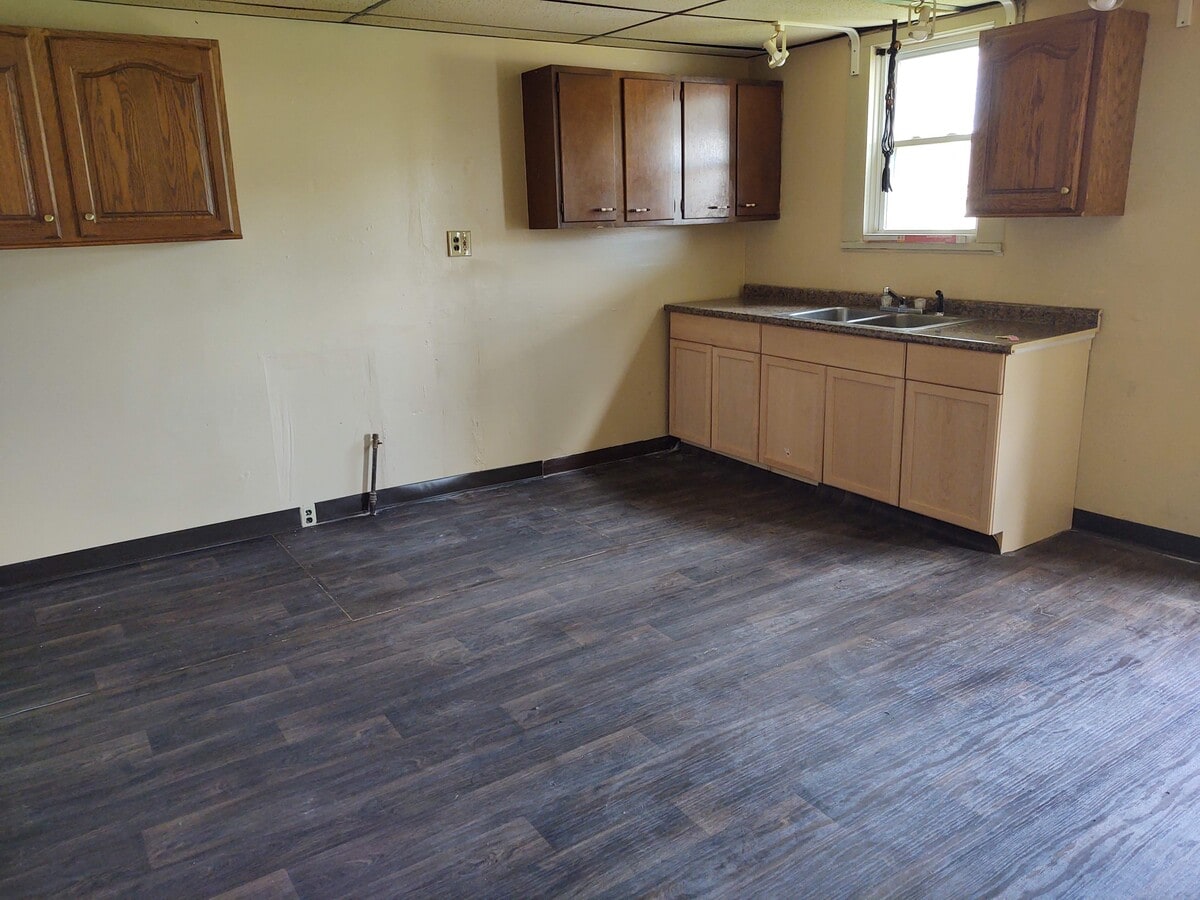 Photo - 1548 Garfield Ave SW Unit Downstairs