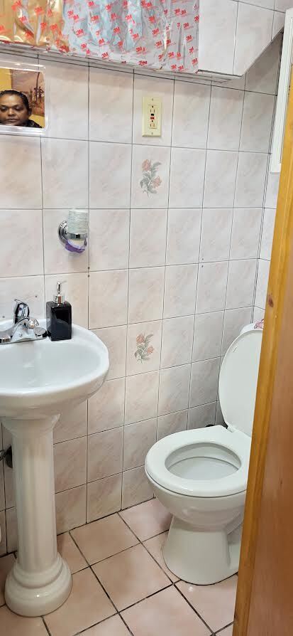 Photo - 9115 Avenue J