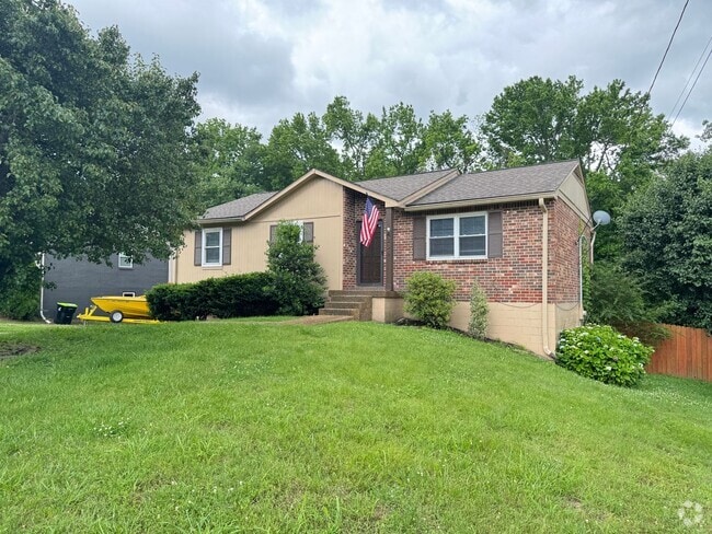 Building Photo - FOR LEASE- SINGLE-FAMILY HOME IN Mt Juliet