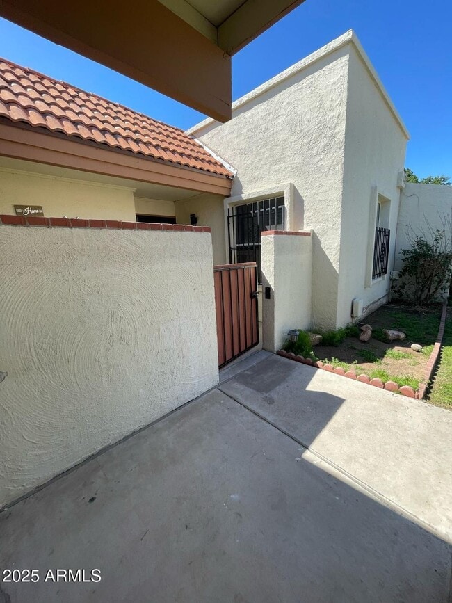 Photo - 2433 W Eugie Ave