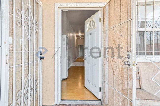 Photo - Unit