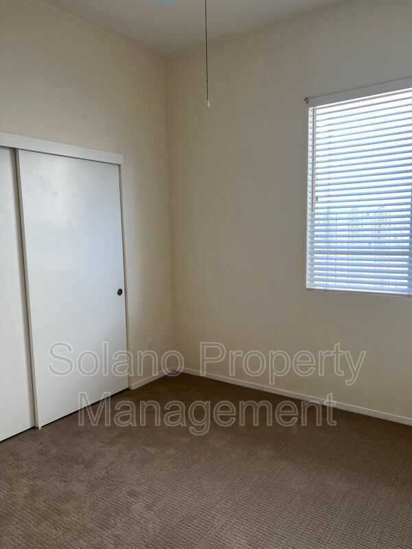 Photo - 480 Stern Dr