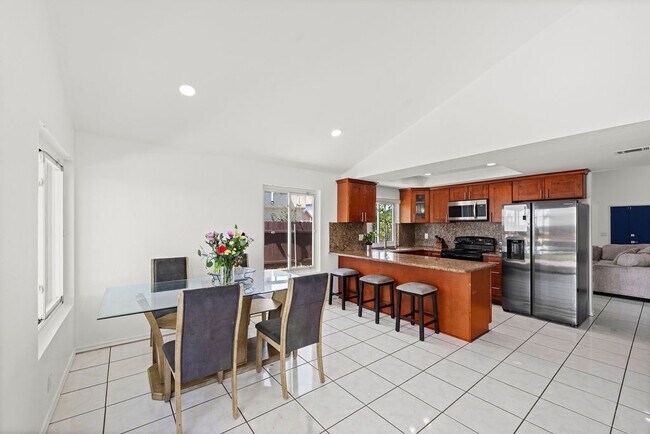 Photo - 7465 Timberwood Pl