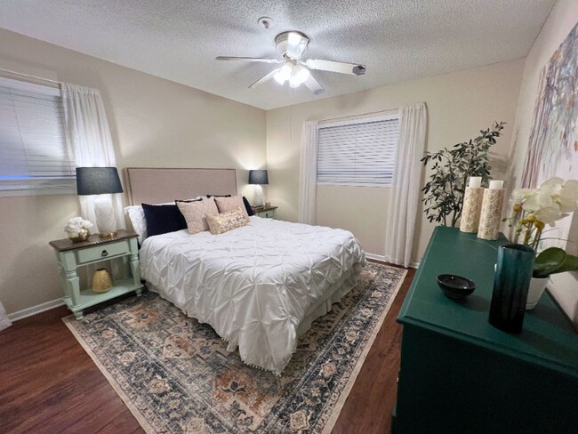 Photo - 604 Meadow Lark Ave Unidad A