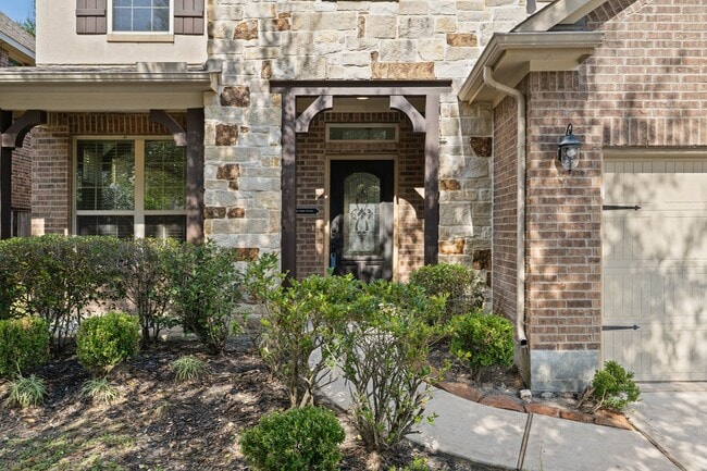 Photo - 208 Forest Peak Way