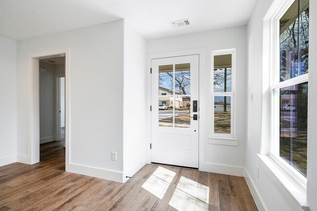 Photo - 1521 S Rusk Ave