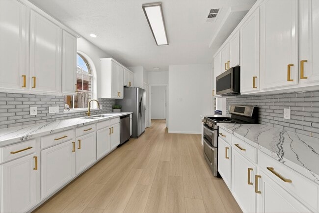 Photo - 3315 Berzin Ct