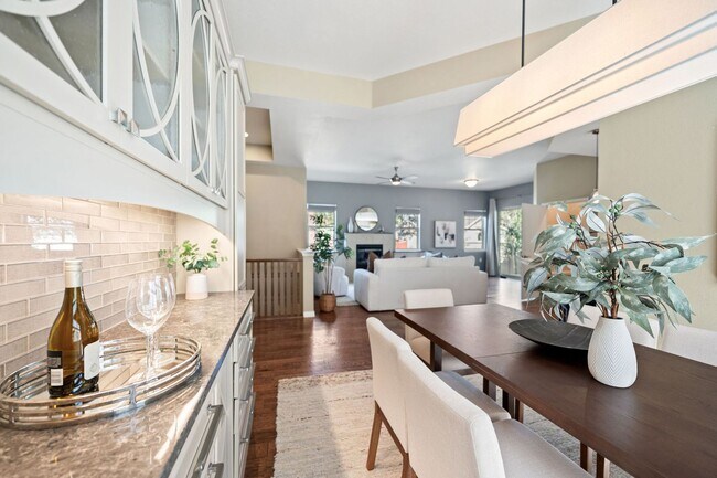 742 Meadowlark Ln