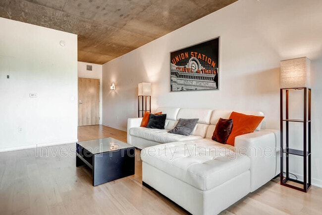 Photo - 1700 Bassett St Unit 308