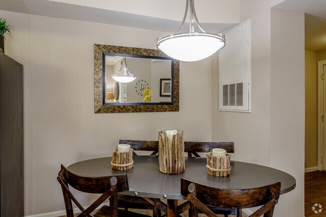 2BR, 2BA - B2