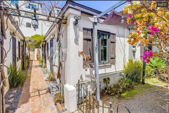 Photo - Charming, Fully Furnished Spanish-Style Du... Unit 2290