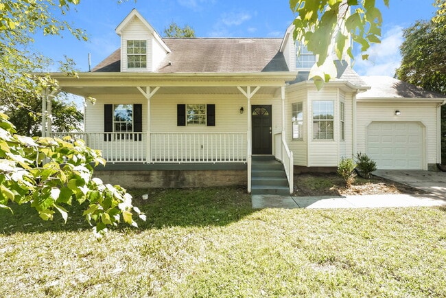 Building Photo - 311 Shadylake Dr
