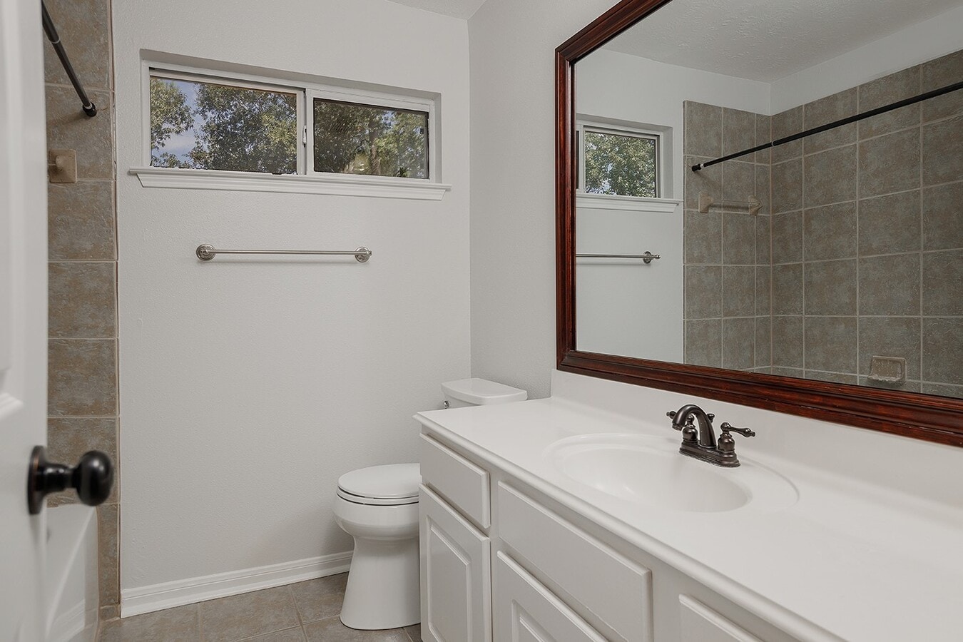 Photo - 23 Shellbark Pl