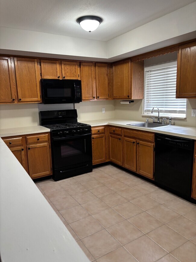 Photo - 24 Shiel Ave Unit 1