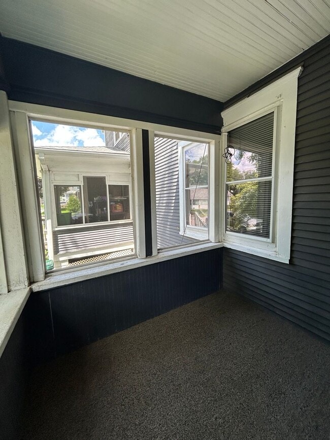 Photo - Timeless Charm Meets Modern Comfort – Spacious 3 Bedroom Duplex Near Downtown Omaha