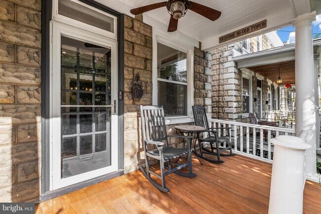Photo - 725 Trail Ave