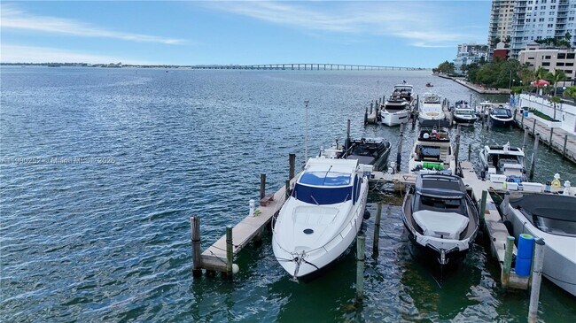 Photo - 801 Brickell Bay Dr Unit 1070