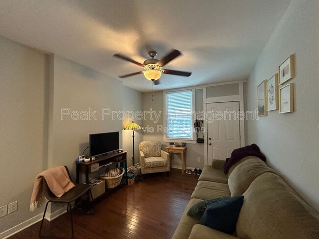 Photo - 617 N 32nd St Unidad Apartment B