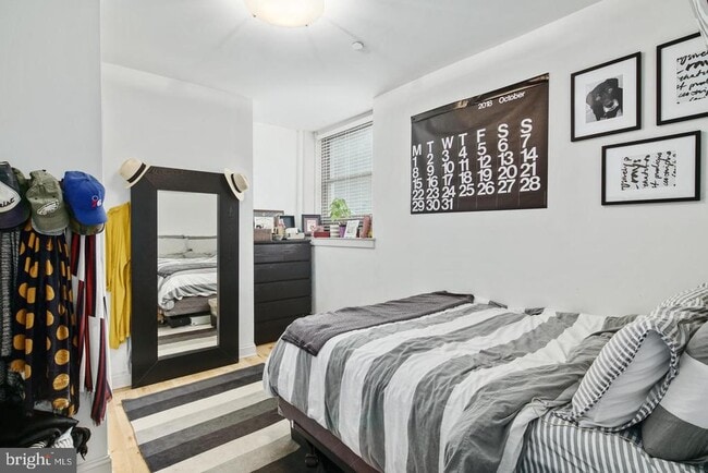 Photo - 427 Monroe St Unit 204