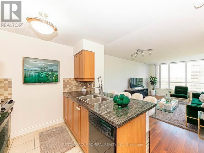 Photo - 25 Greenview Ave Unit 2422