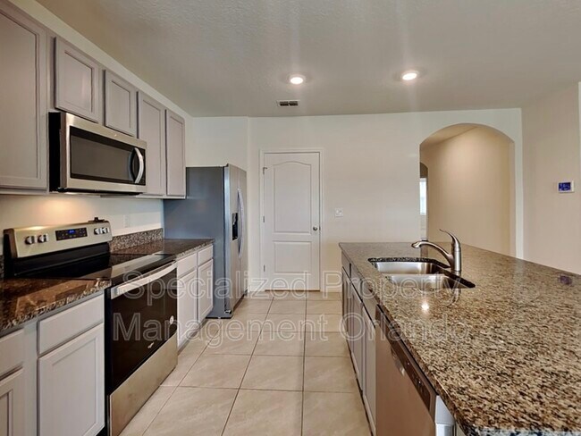 Photo - 613 Greymount St