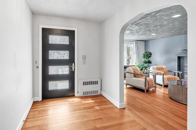 Photo - 26 Pearsall Pl