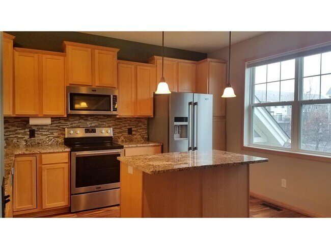 Photo - 11749 Emery Village Dr N