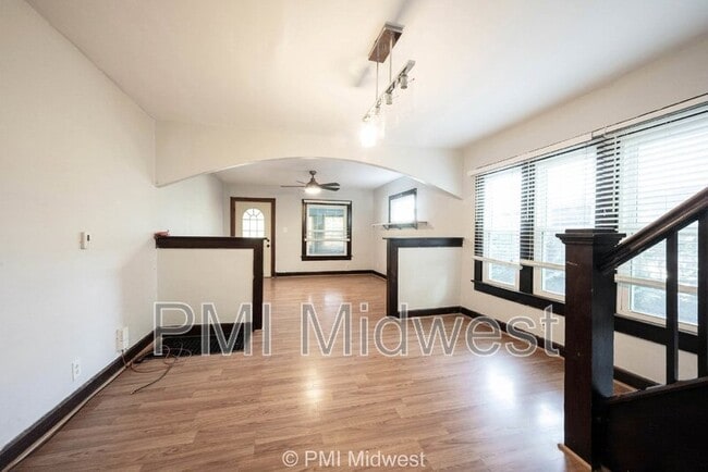 Photo - 13 S Gladstone Ave
