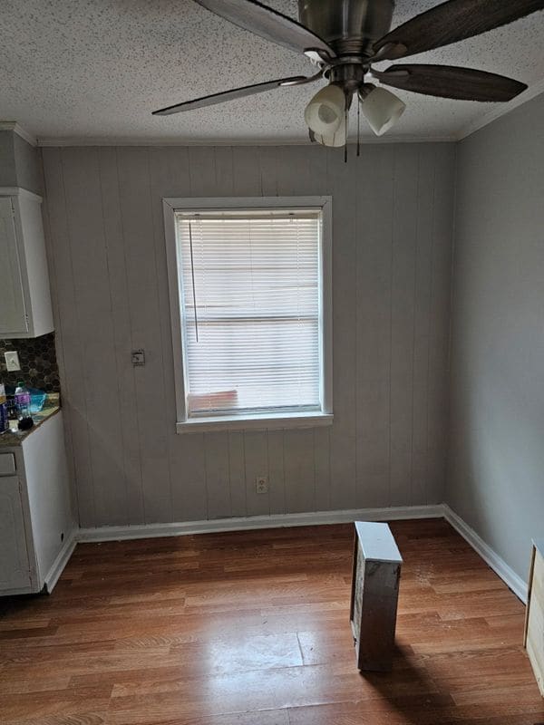 Photo - 122 Sweetwood St