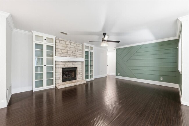 Photo - 8404 Hornet Dr