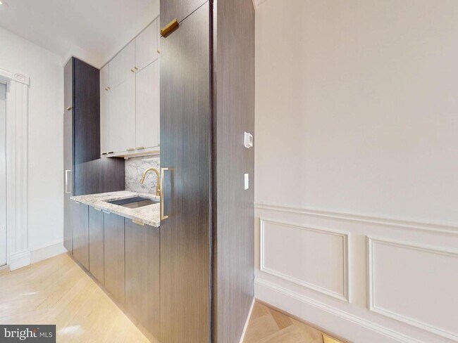 Photo - 1808 Riggs Pl NW