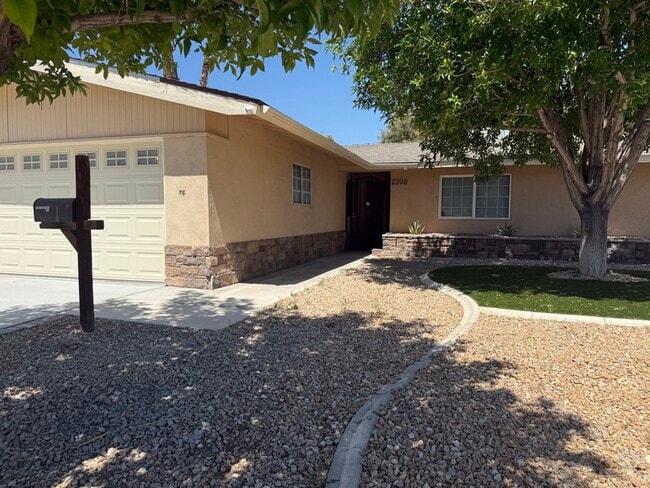 Photo - 2208 Glen Heather Way House