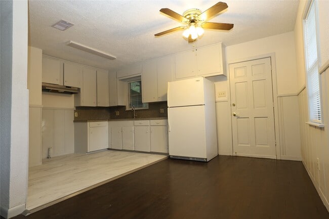 Photo - 21702 E Memorial Dr