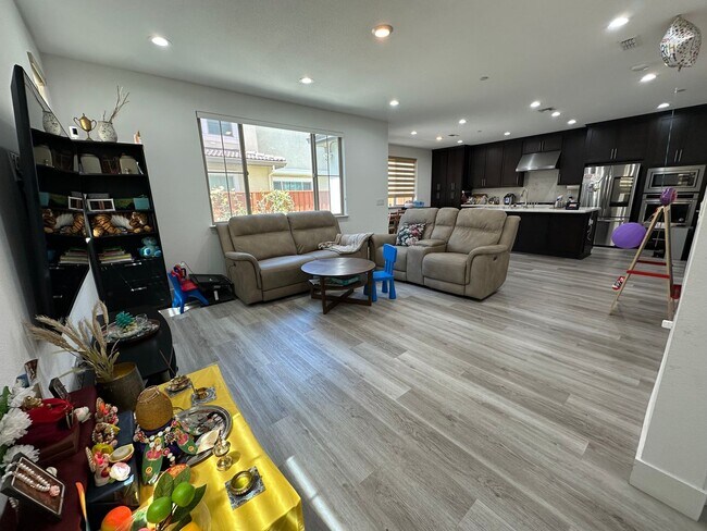 Photo - Beautiful 3 Bedroom, 2.5 Bath Mountain House Home.