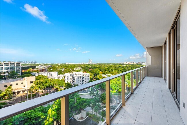 2678 Tigertail Ave Unit 1005