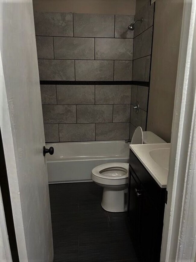 Newly Renovated Apartment in Nutbush House Rental in Memphis, TN