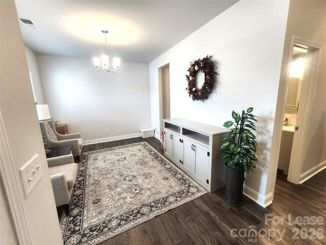 Photo - 4005 Puddle Pond Rd