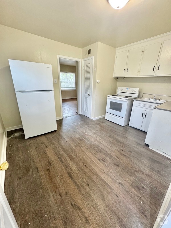 Building Photo - 2016 4th Ave Rental