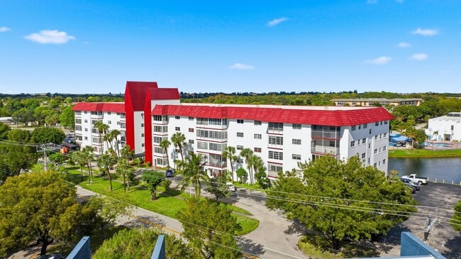 Photo - 4851 NW 21st St Unit 2p