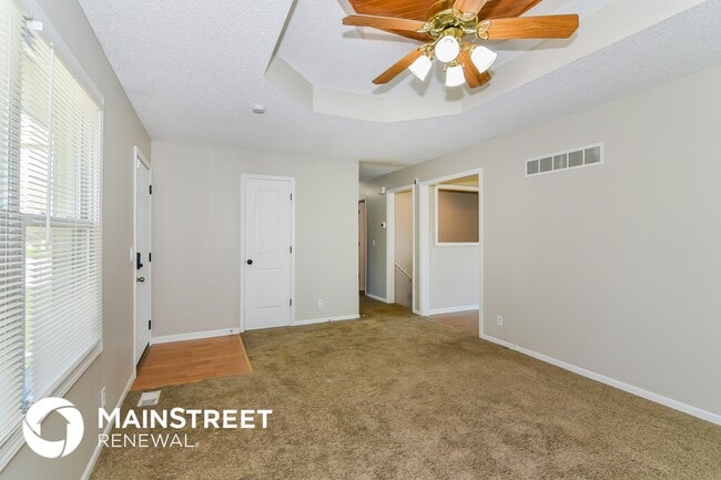 Photo - 505 NW Willow Dr