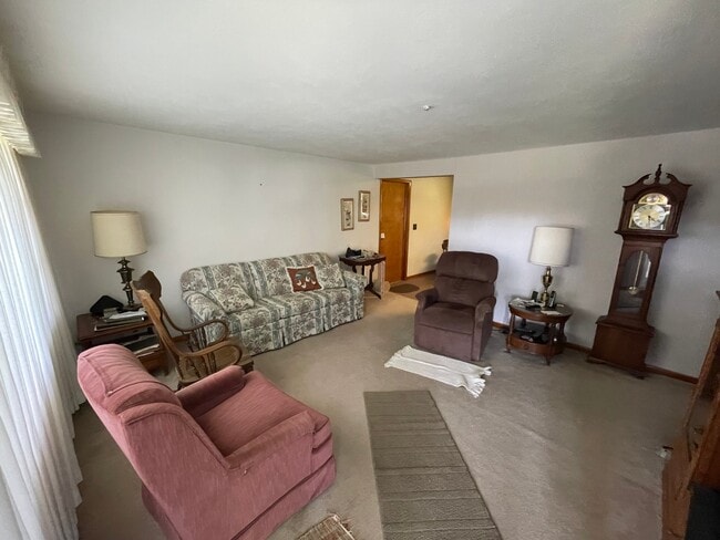 Photo - 3050 Axe Dr