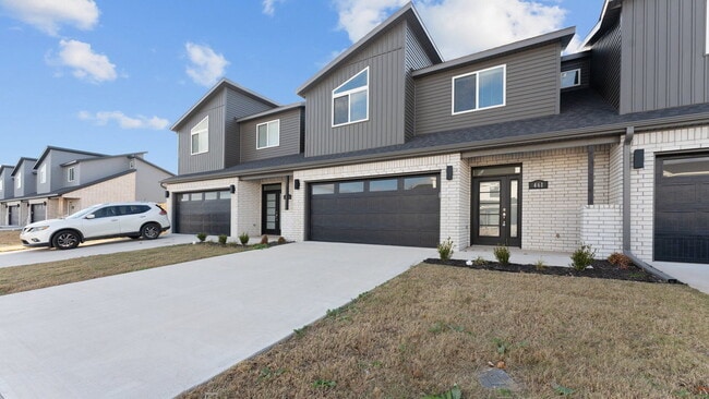 Photo - 451 Azurite Rd
