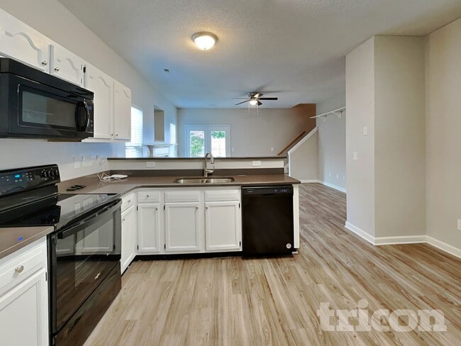 Photo - 3803 Riverside Ct