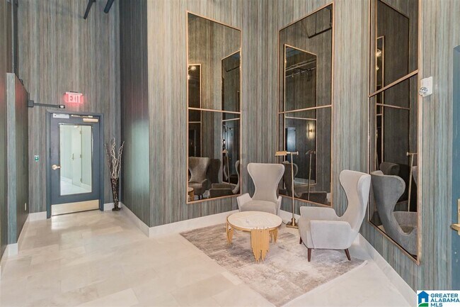 Photo - 300 20th St N Unidad 308