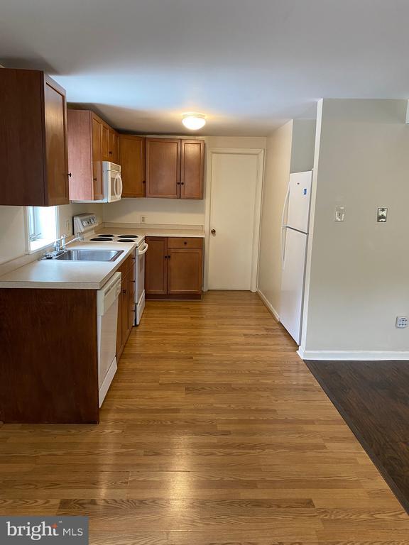 Photo - 720 Morwood Rd