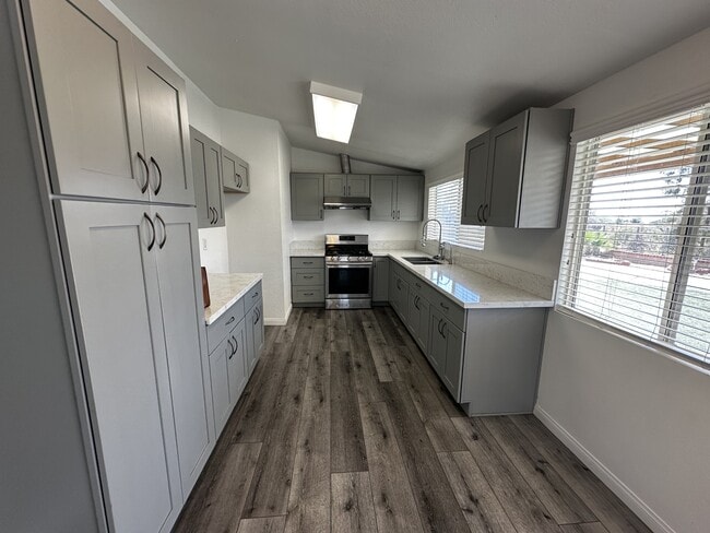 Photo - 10374 Lake Summit Dr