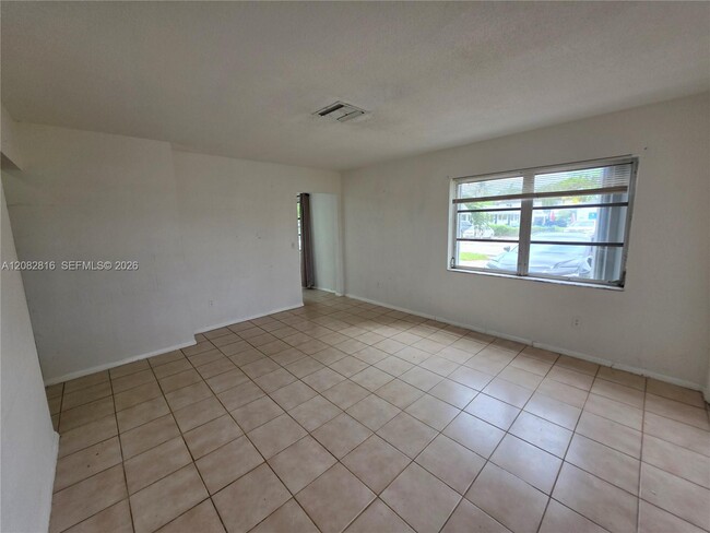 1961 Liberty St Unit 1