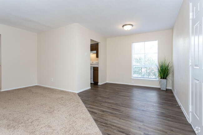 1HAB, 1BA - 715 ft² - Villas del Tesoro