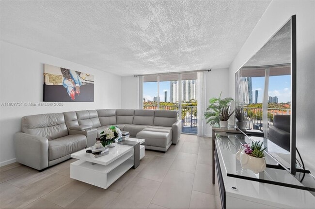 Photo - 2851 NE 183rd St Unidad 605E